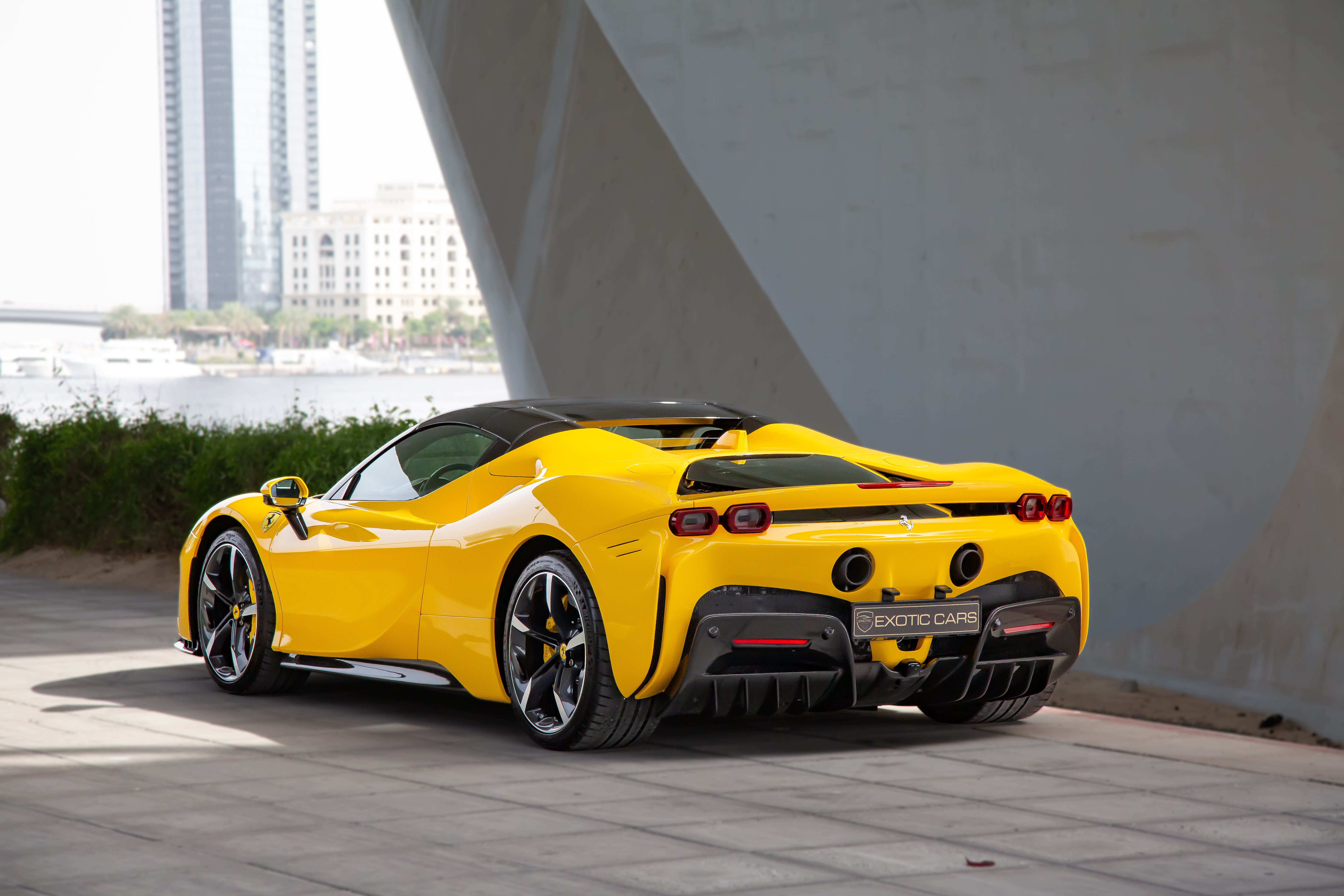 2022 Ferrari SF90 Spider